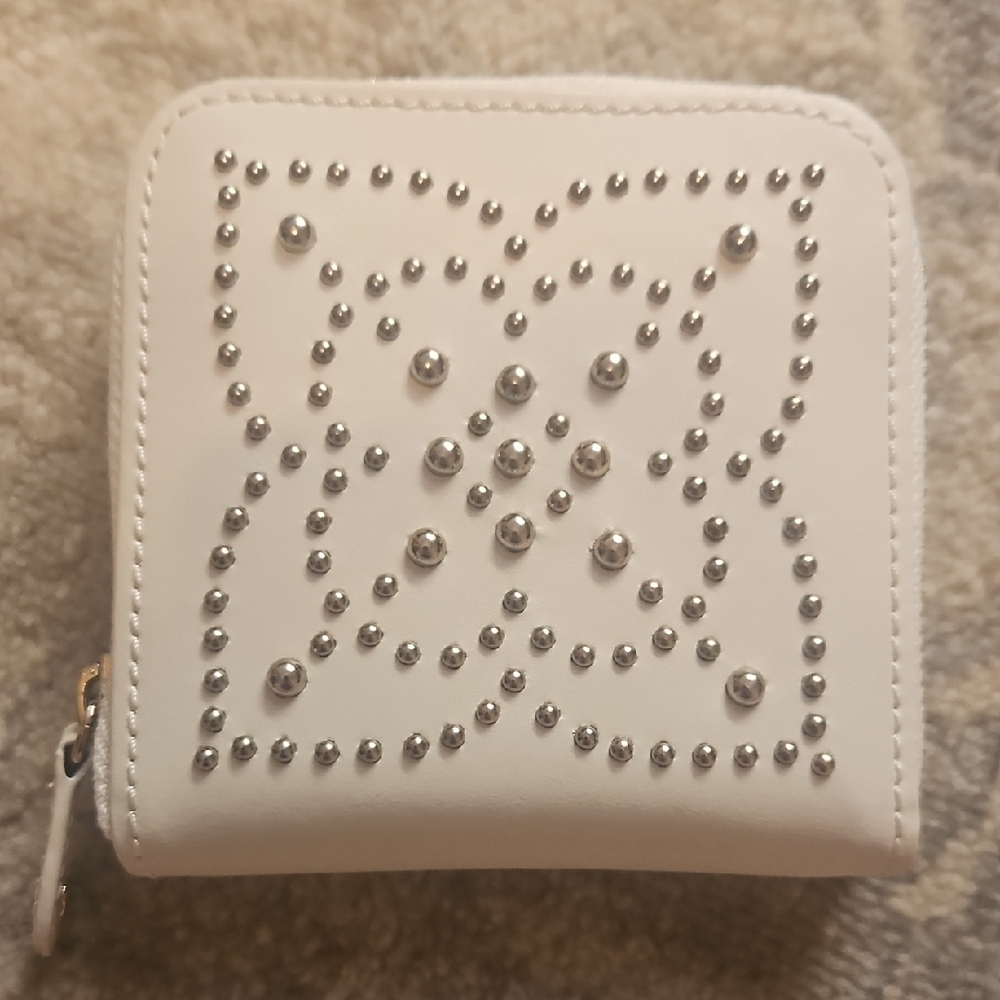 WOLF White Studded Travel Jewelry Case